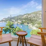 Akrotiri & - Adult Friendly Hotel