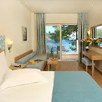 Akrotiri & - Adult Friendly Hotel