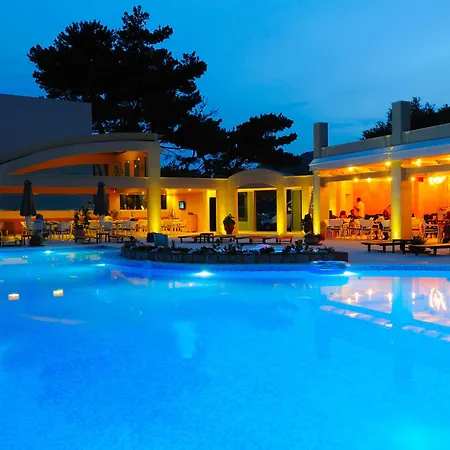Akrotiri & - Adult Friendly