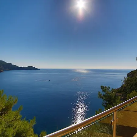 Akrotiri & - Adult Friendly 5*