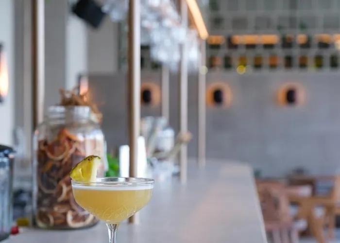 Akrotiri & - Adult Friendly Hotell 5*