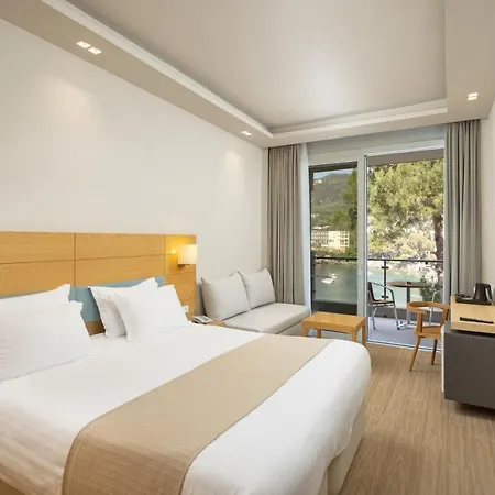 Akrotiri - Adult Friendly Hotel Paleokastritsa