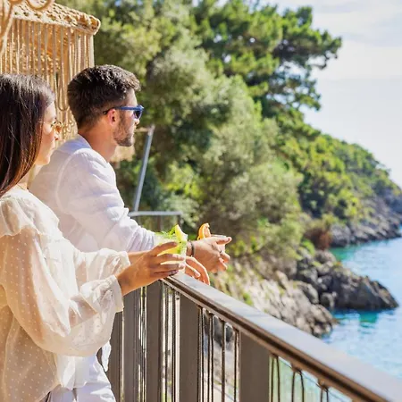 Akrotiri & - Adult Friendly Paleokastritsa