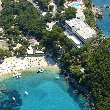 Akrotiri & - Adult Friendly Палеокастрица