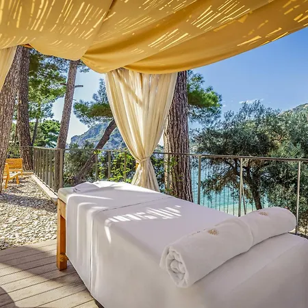 Akrotiri & - Adult Friendly 5*