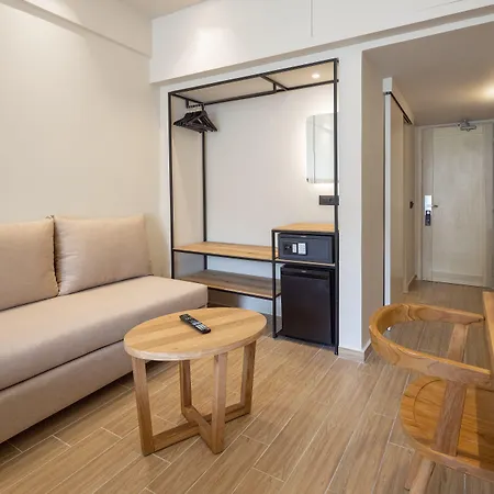 Hotel Akrotiri & - Adult Friendly