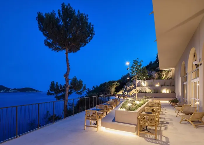 Hotel Akrotiri & - Adult Friendly