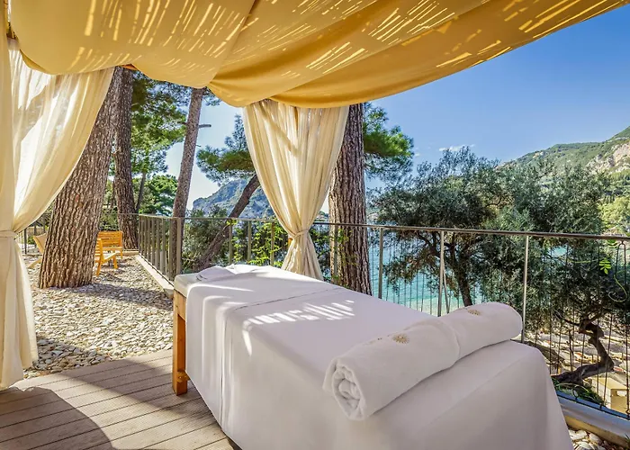 Akrotiri & - Adult Friendly 5*