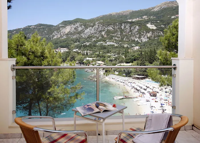 Akrotiri & - Adult Friendly