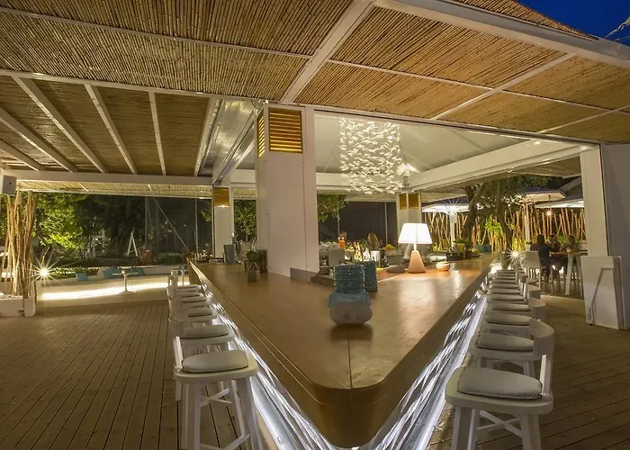 Szálloda Akrotiri & - Adult Friendly 5*