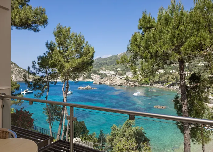 Akrotiri & - Adult Friendly