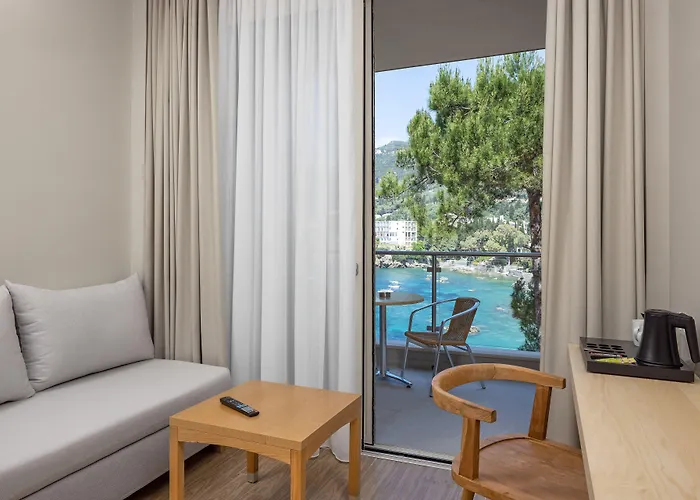 Akrotiri & - Adult Friendly Szálloda