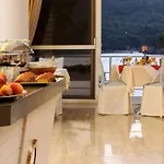 Akrotiri & - Adult Friendly 5*