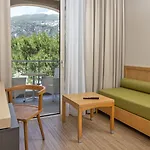 فندق Akrotiri & - Adult Friendly 5*
