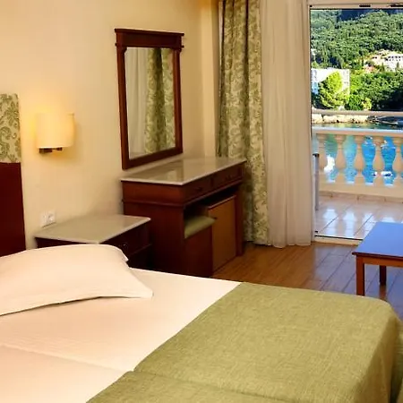 Akrotiri - Adult Friendly 5*