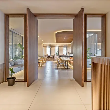 מלון Akrotiri & - Adult Friendly