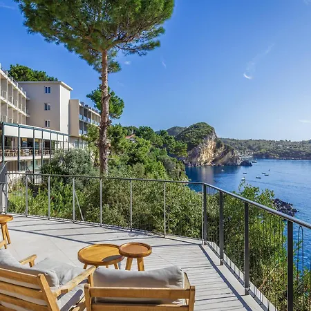 Akrotiri - Adult Friendly Hotel 5*