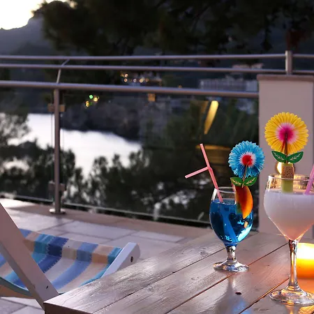 Akrotiri & - Adult Friendly מלון 5*