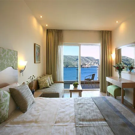 Akrotiri - Adult Friendly Hotel Paleokastritsa